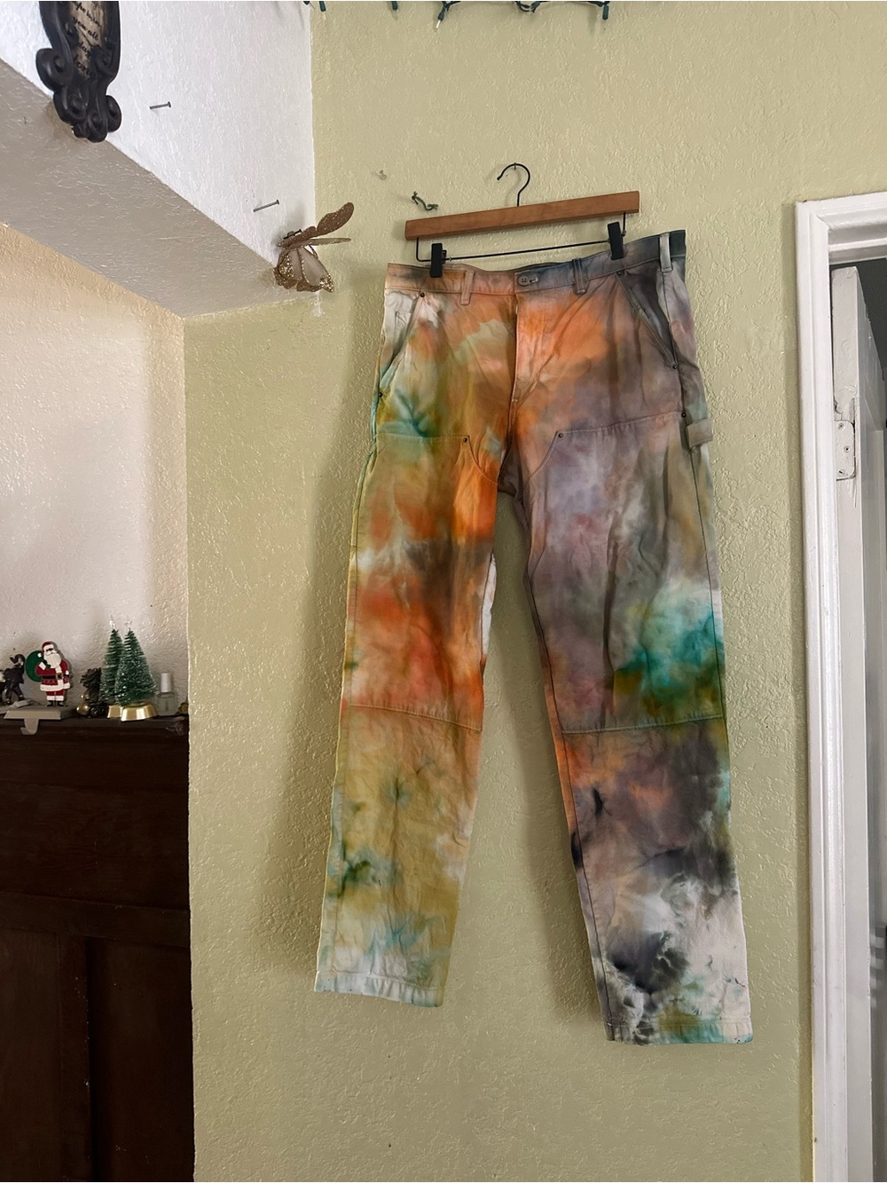 GAP Men's Tie-Dye Cargo Pants — Orange, Green, Gray - Picture 3 of 9
